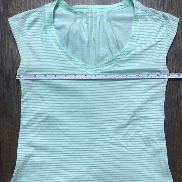 Lululemon Track Tee Heathered Fresh Teal - Picture 5 of 8
